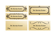 Kép betöltése a galériamegjelenítőbe: Névtábla keretdekorral (rézhatású arany, gravírozott)